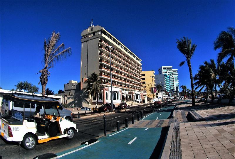 Отель Hacienda Mazatlan Sea View Экстерьер фото